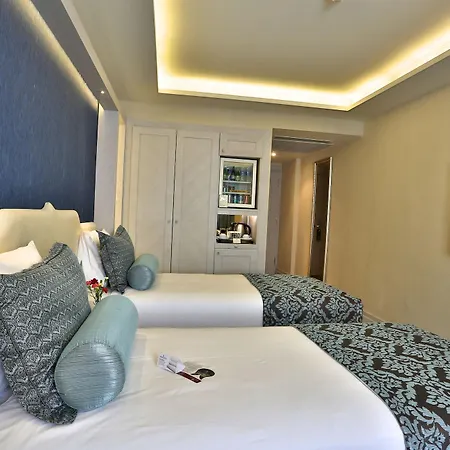 Zurich 4*