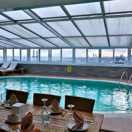 Zurich Szálloda 4*