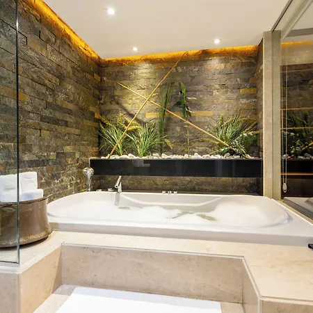 Hotel Zurich 4*