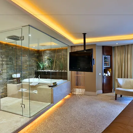 Zurich Hotel 4*