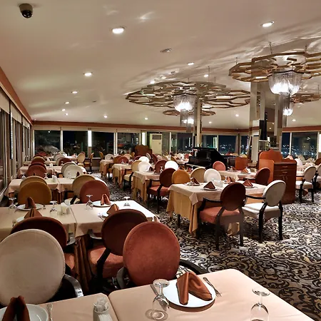 ホテル Zurich 4*