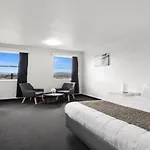 Zurich 4*